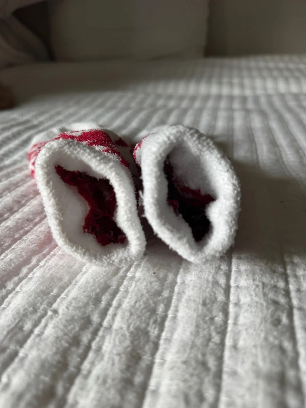 Red White Snowflake Fuzzy Slipper Socks Fair Isle Winter Holiday Cozy Lounge